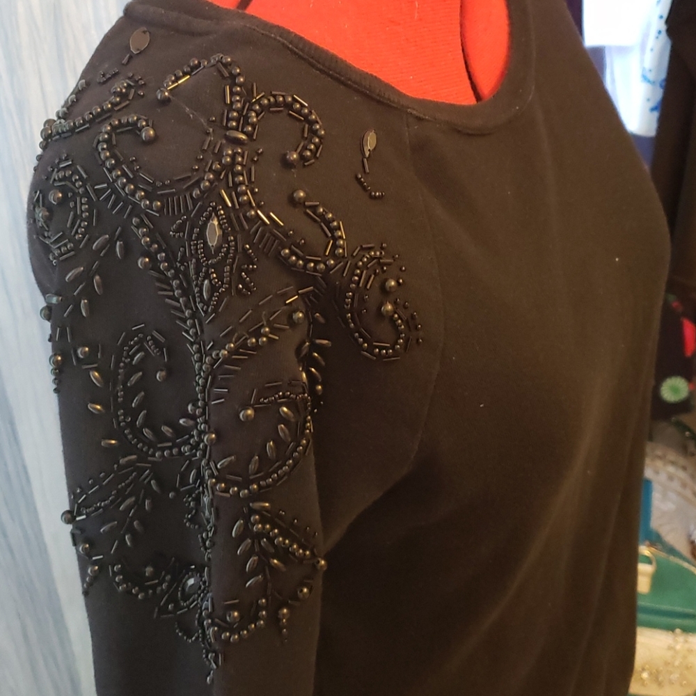 Beaded sweatshirt 😍 💓